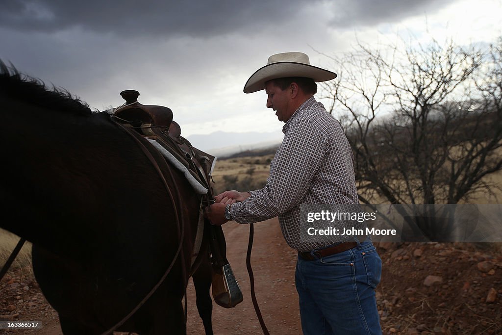 U.S. Border Patrol "Ranch Liaisons" Meet With Arizona Ranchers to Discuss Border Issues