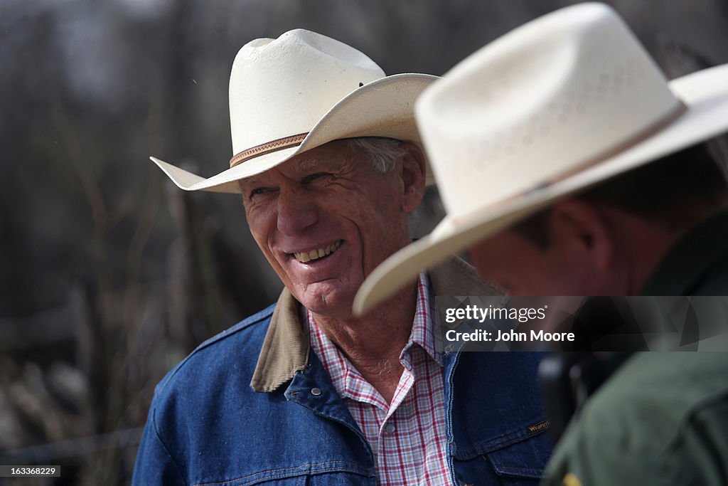 U.S. Border Patrol "Ranch Liaisons" Meet With Arizona Ranchers to Discuss Border Issues