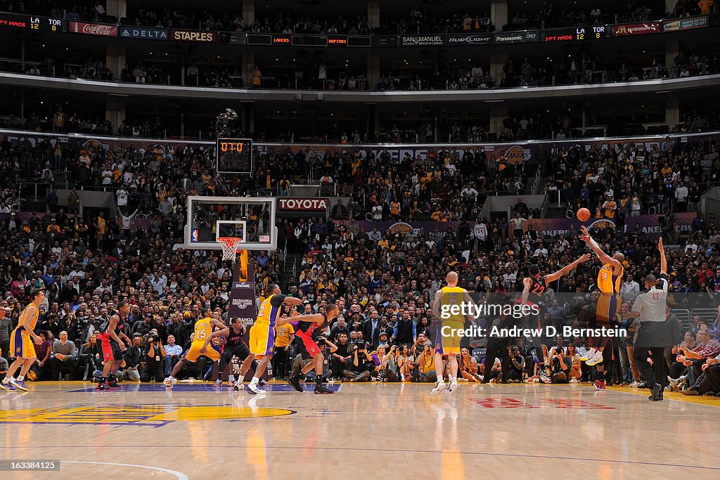Toronto Raptors v Los Angeles Lakers