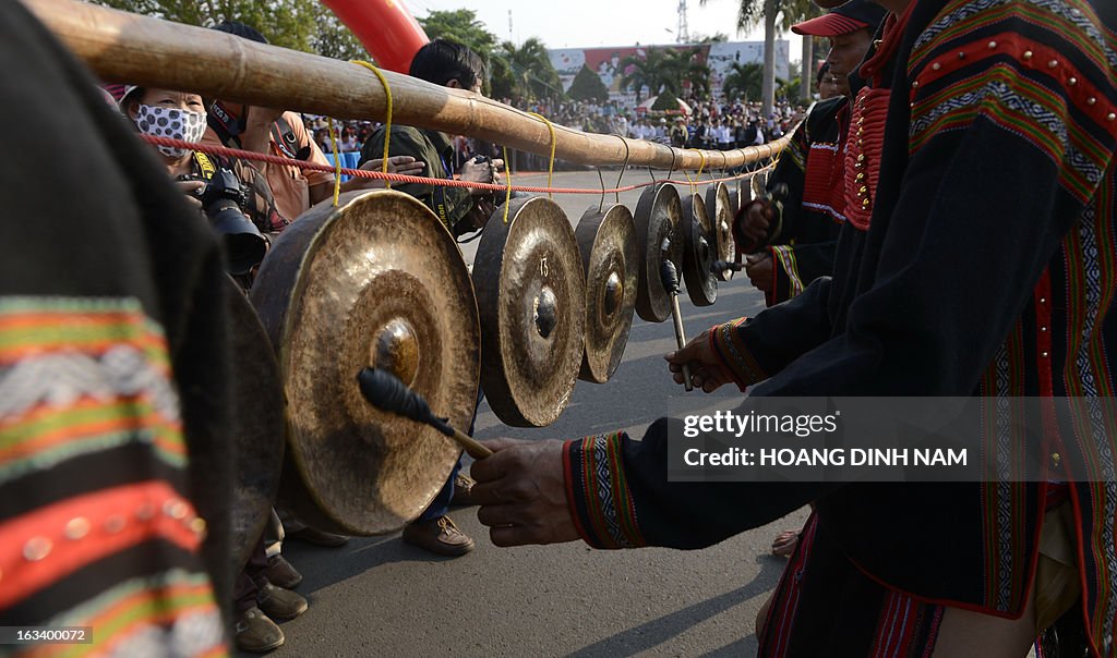 VIETNAM-FESTIVAL-COFFEE