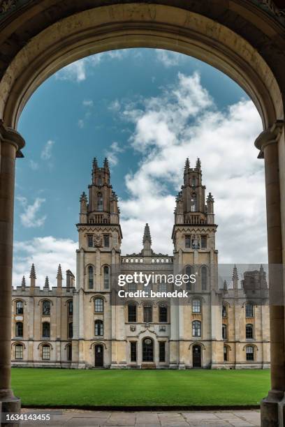 universidad de oxford inglaterra reino unido all souls college - oxford oxfordshire fotografías e imágenes de stock