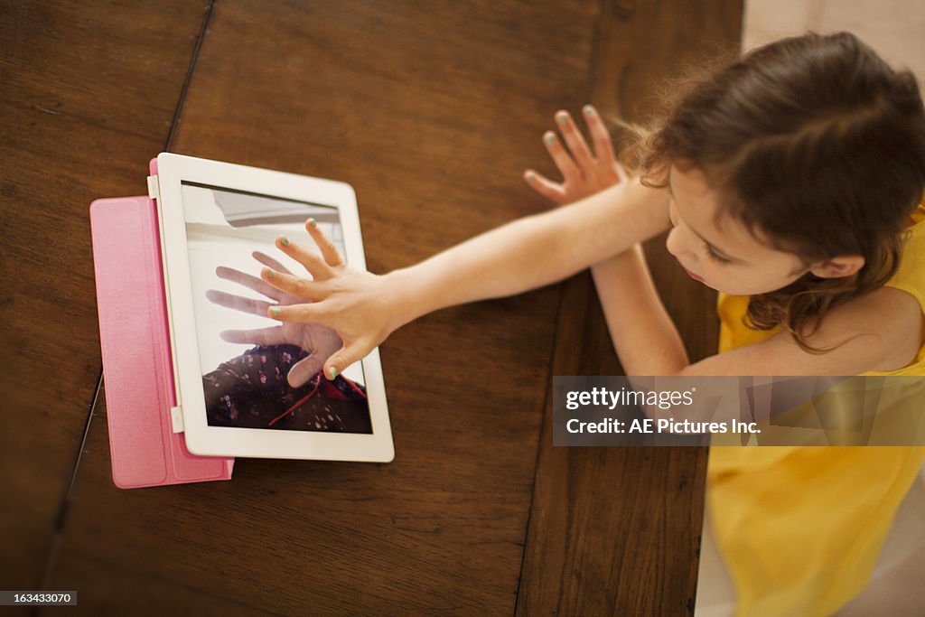 Reflection in a tablet