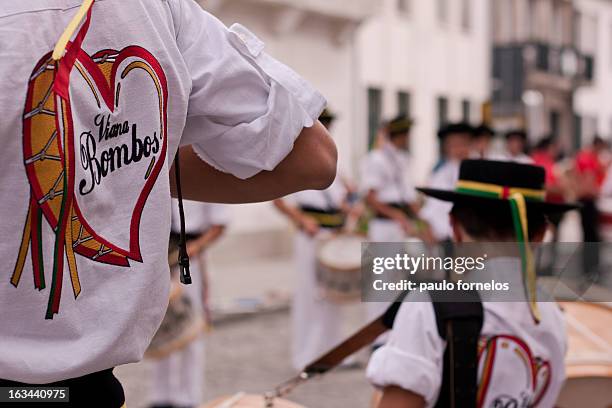 Homens a tocar bombos, men playing drums,traditional drums, Viana Bombos, Viana do Castelo, Minho, Portugal,festas senhora da Agonia, festas da...