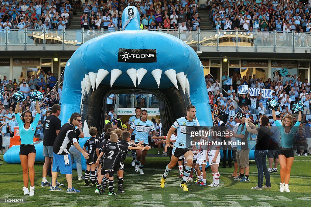 NRL Rd 1 - Sharks v Titans