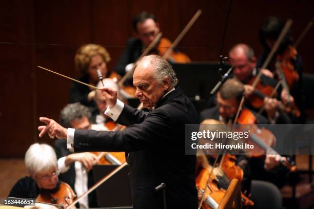 Lorin Maazel conducts the New York Philharmonic in Brahms's "Serenade No. 1 in D major." at Avery Fisher Hall on Wednesday night, February 14, 2007.