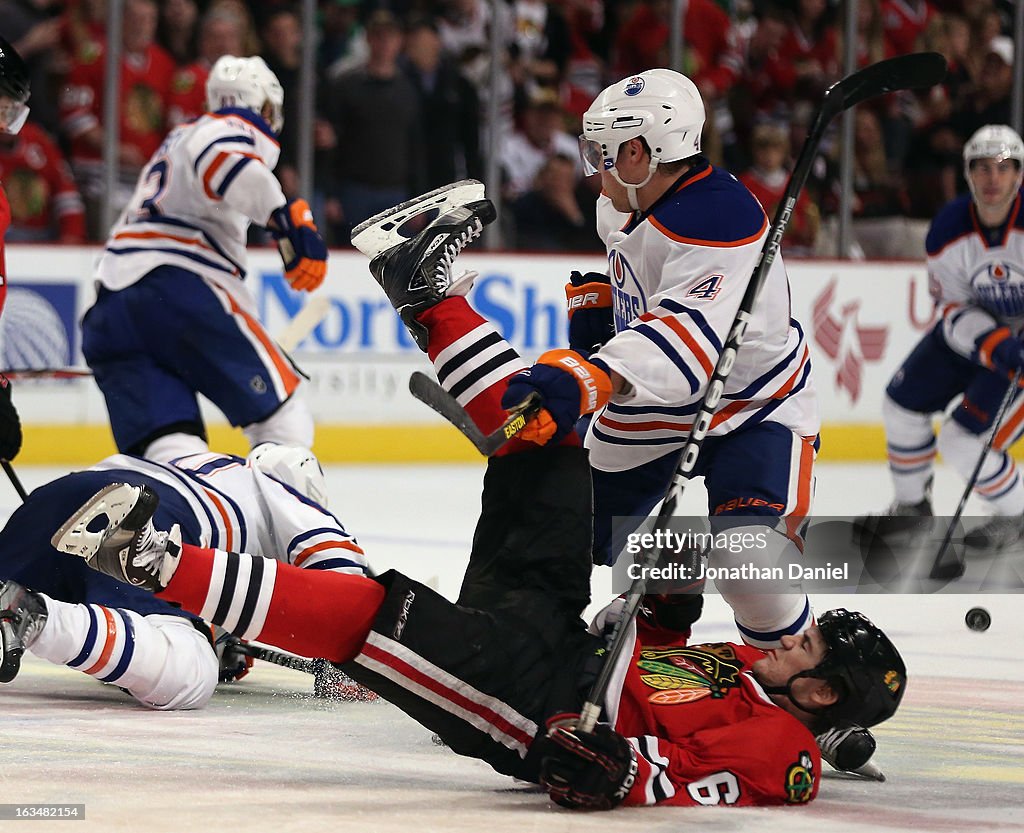Edmonton Oilers v Chicago Blackhawks