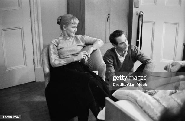 American actor Paul Newman with his wife, actress Joanne Woodward, 3rd February 1958. (Photo by Alan Meek/Daily Express/Hulton Archive/Getty Images