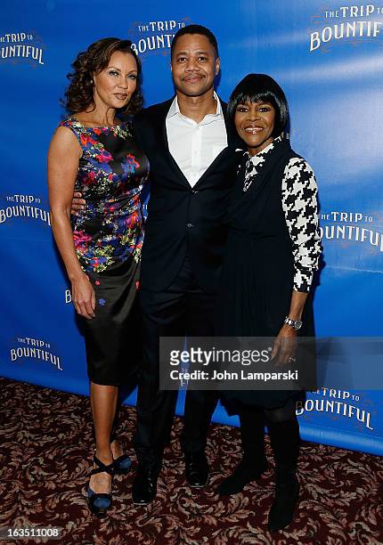 Vanessa Williams, Cuba Gooding Jr. And Cicely Tyson attend the "The Trip To Bountiful" Broadway Cast Photocall at Sardi's on March 11, 2013 in New...