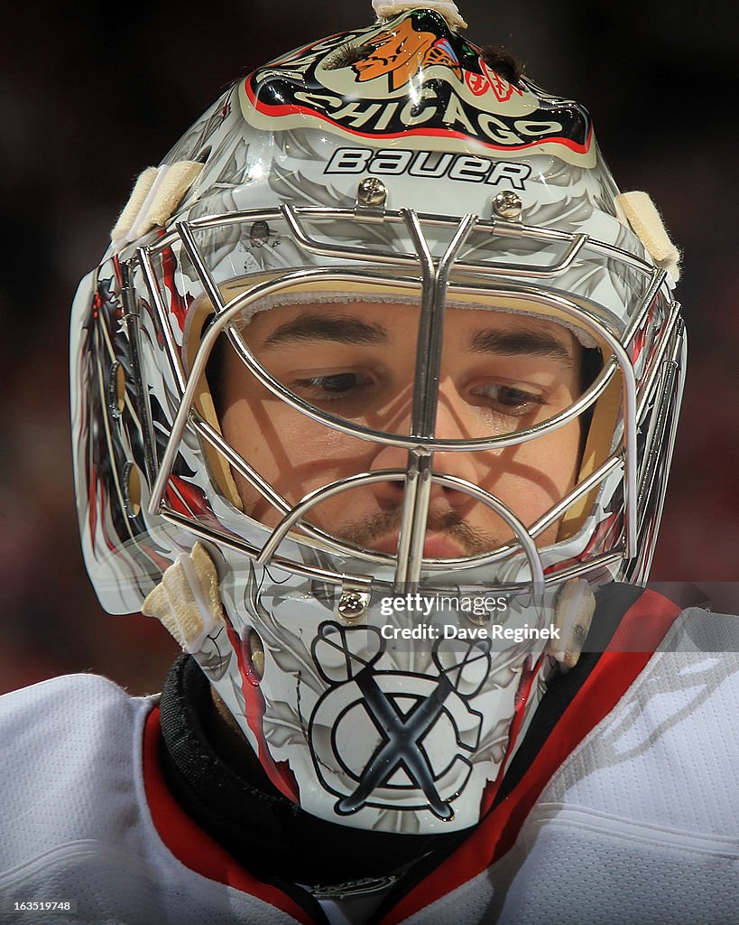 Chicago Blackhawks v Detroit Red Wings