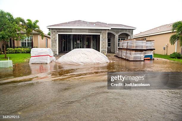 flooding from a hurricane - hurricane katrina aftermath stock pictures, royalty-free photos & images
