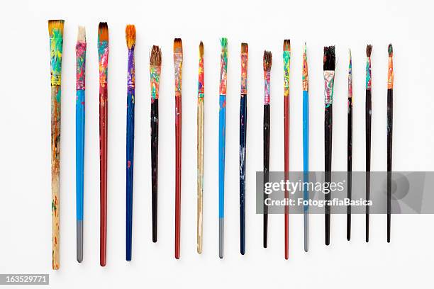 dirty paintbrushes - art and craft equipment - fotografias e filmes do acervo