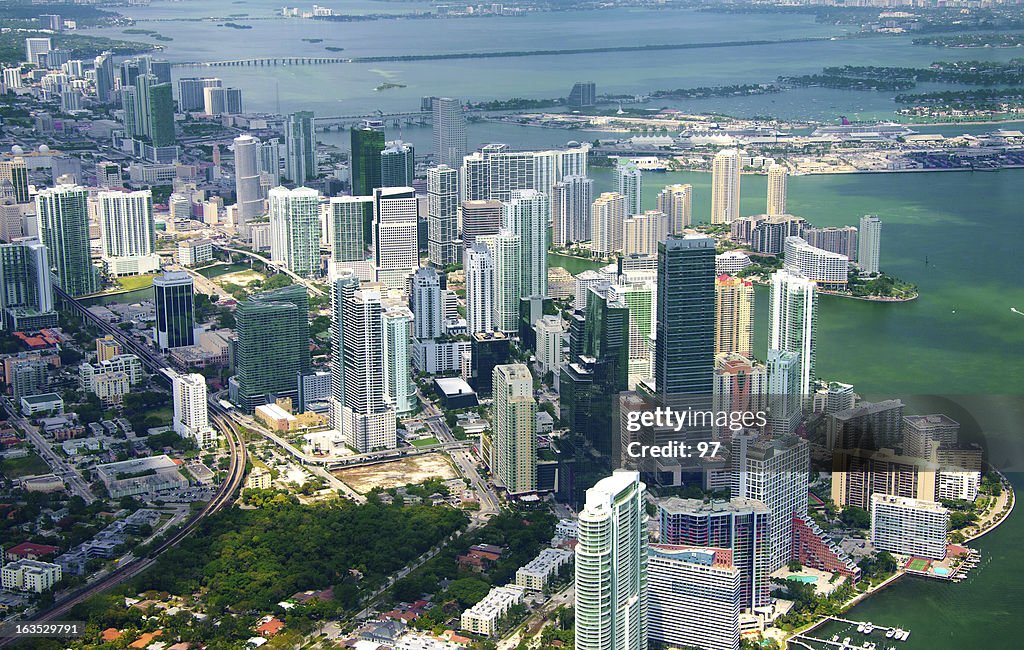 Vista aérea del horizonte de Miami, Florida.