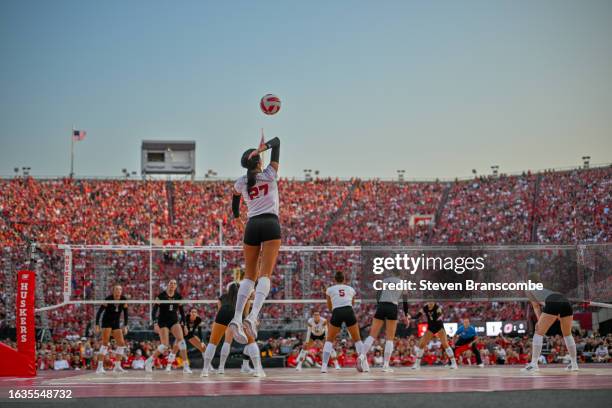 Harper Murray of the Nebraska Cornhuskers serves against the Omaha Mavericks at Memorial Stadium on August 30, 2023 in Lincoln, Nebraska.