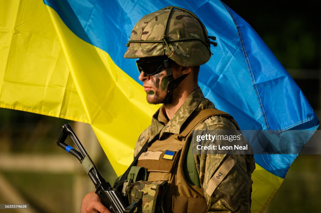 Ukrainian Soldiers Training In UK Mark Their Country's Independence Day