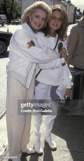 Actress Constance Towers and daughter Maureen McGrath attend Hollywood St. Patrick's Day Parade on March 16, 1986 in Hollywood, California.