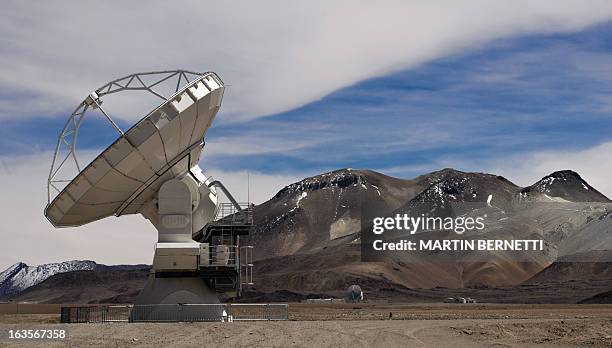 View of a Radio telescope antennas of the ALMA project, in the Chajnantor plateau, Atacama desert, some 1500 km north of Santiago, on March 12,2013....