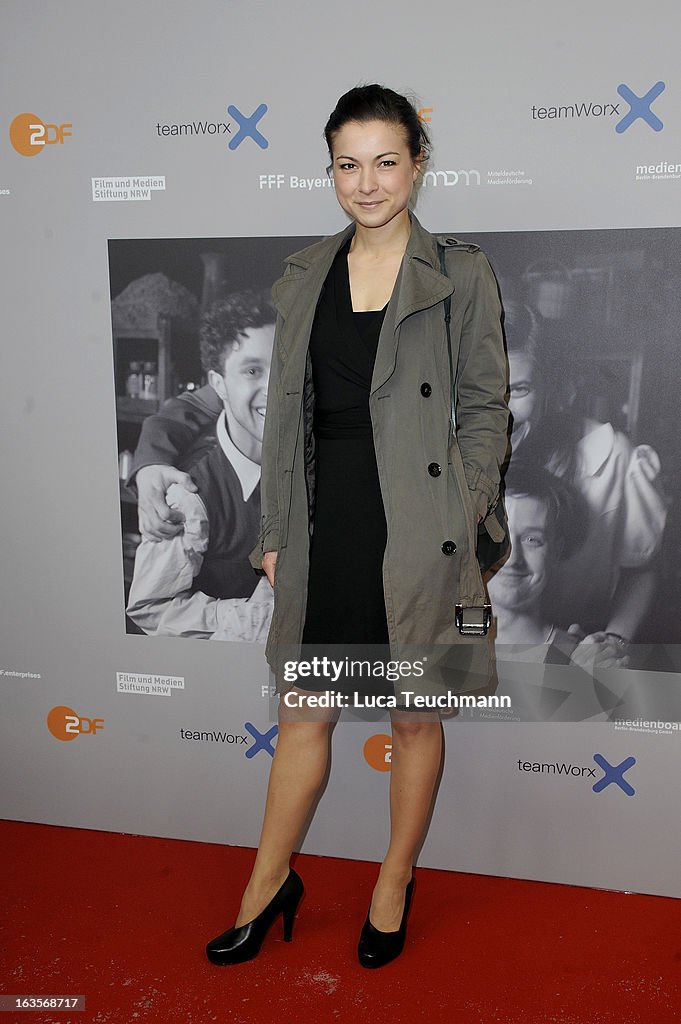 Henriette Ritchte Rohn Henriette Richter-Roehl attends the Premiere of 'Unsere Muetter ...