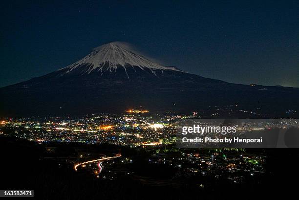 town of the moonlight - shizuoka prefecture fotografías e imágenes de stock