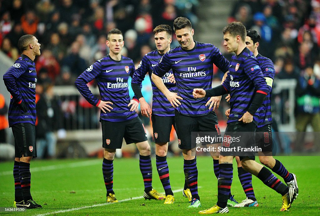 FC Bayern Muenchen v Arsenal FC - UEFA Champions League Round of 16