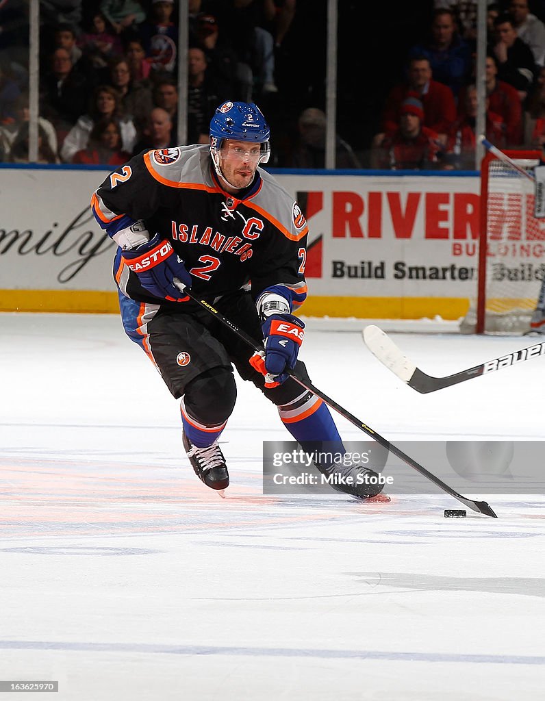 Washington Capitals v New York Islanders