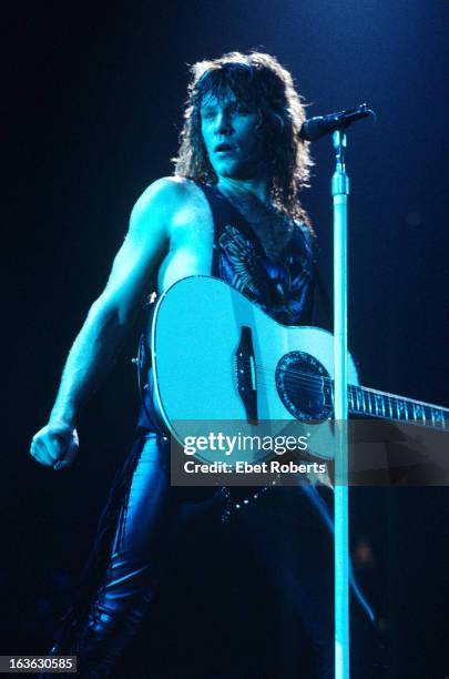 Jon Bon Jovi performs on stage with Bon Jovi at the Brendan Byrne Arena in East Rutherford, New Jersey on 15th March 1989.