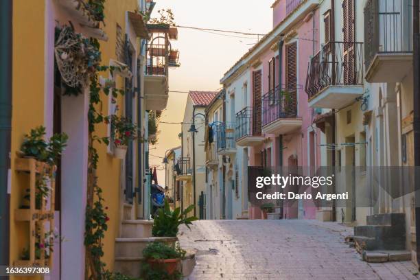 marvelous molise - molise fotografías e imágenes de stock