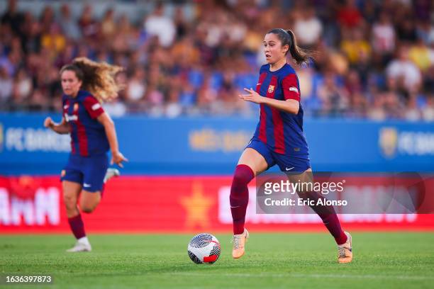 Giulia Dragoni of FC Barceloan run with the ballduring the Joan Gamper Trophy match between FC Barcelona Women and Juventus Women at Estadi Johan...
