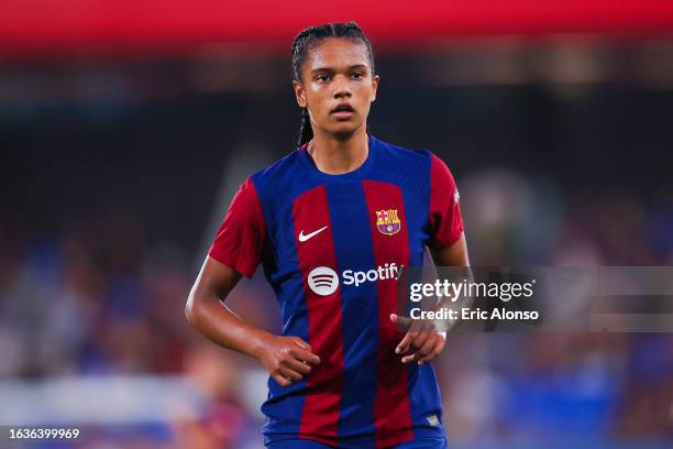 Esmee Brugts of FC Barcelona looks on during the Joan Gamper Trophy match between FC Barcelona Women and Juventus Women at Estadi Johan Cruyff on...