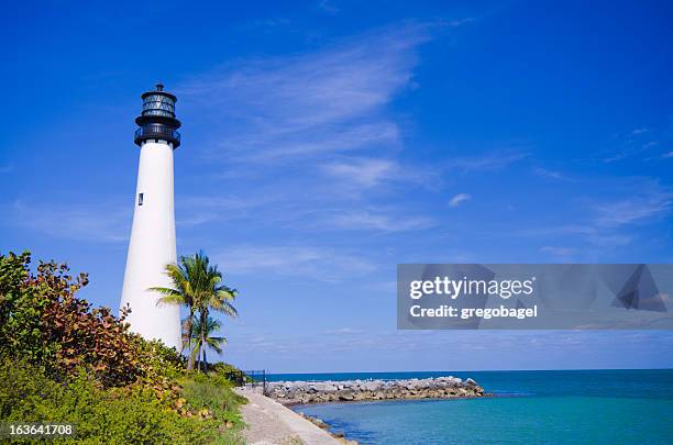 cape florida lighthouse at park in key biscayne summer - key biscayne bildbanksfoton och bilder