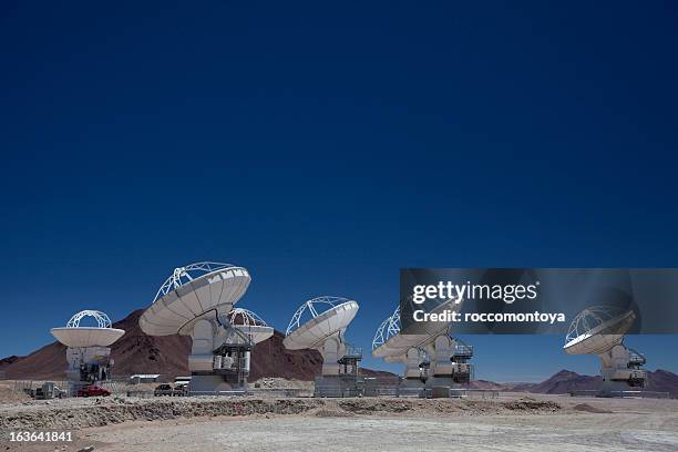 alma, radio télescopes - observatoire photos et images de collection