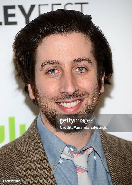 Actor Simon Helberg arrives at the 30th Annual PaleyFest: The William S. Paley Television Festival featuring "The Big Bang Theory" at the Saban...