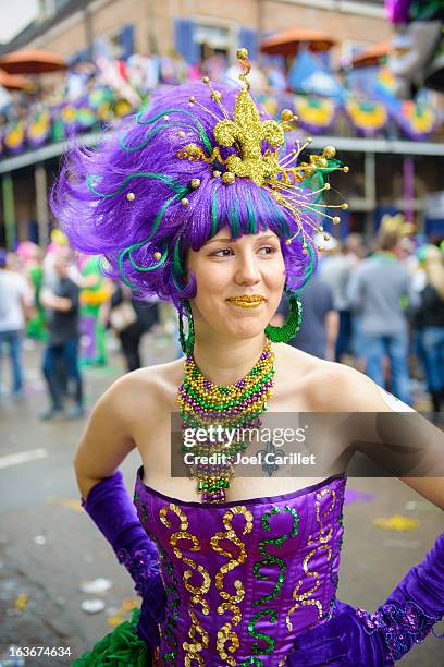 fat tuesday costume in new orleans - bourbon street new orleans stock pictures, royalty-free photos & images