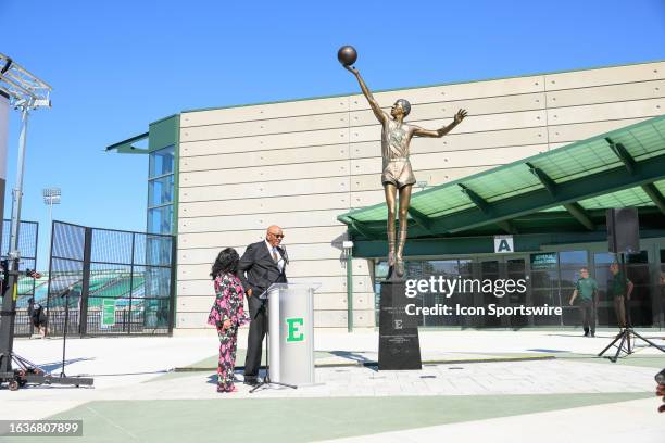 George Gervin and speaks to the crowd following the revealing of the statue in front of the George Gervin GameAbove Center honoring him during the...