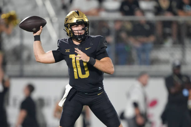 Knights quarterback John Rhys Plumlee makes a pass attempt during the game between the Kent State Golden Flashes and the UCF Knights on Thursday,...