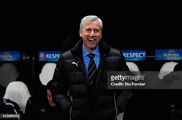 Newcastle manager Alan Pardew raises a smile before the UEFA Europa League Round of 16 second leg match between Newcastle United FC and FC Anji...