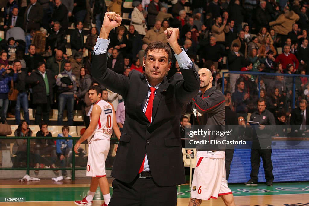 Montepaschi Siena v Olympiacos Piraeus