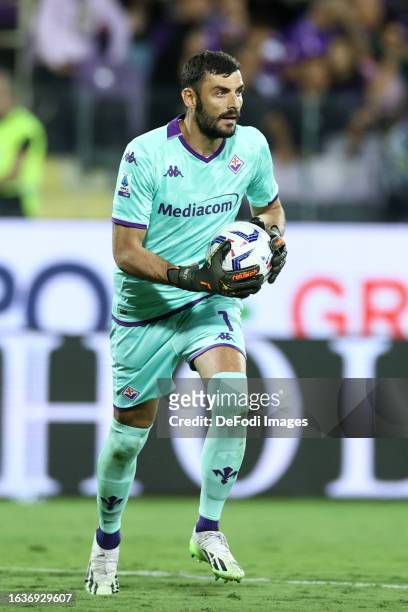 Pietro Terracciano of ACF Fiorentina in action during the UEFA Conference League - Play-off Round Second Leg match between ACF Fiorentina and Rapid...