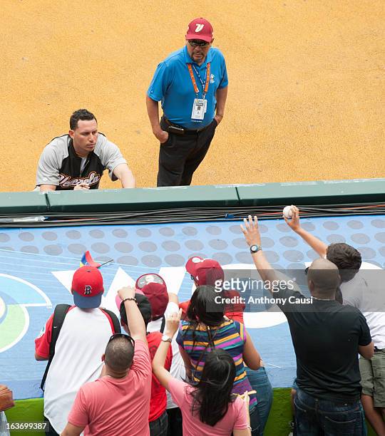 Asdrubal Cabrera of Team Venezuela signs autographs before Pool C, Game 5 against Spain in the first round of the 2013 World Baseball Classic at...