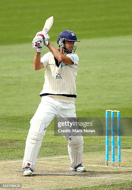Rob Quiney of Victoria bats during day two of the Sheffield Shield match between the Tasmania Tigers and the Victoria Bushrangers at Blundstone Arena...