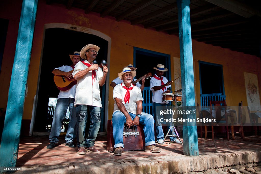 Casa de la Finca Guachinango musicians