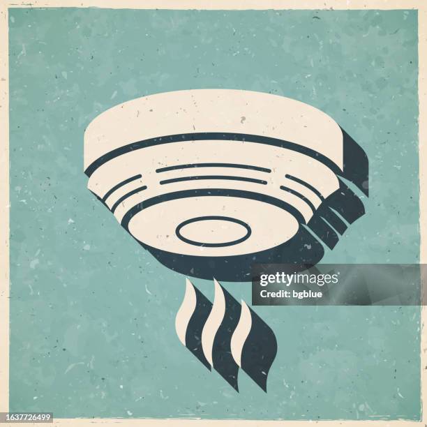 ilustraciones, imágenes clip art, dibujos animados e iconos de stock de detector de humo. icono en estilo retro vintage - papel con textura antigua - smoke-detector-with-smoke