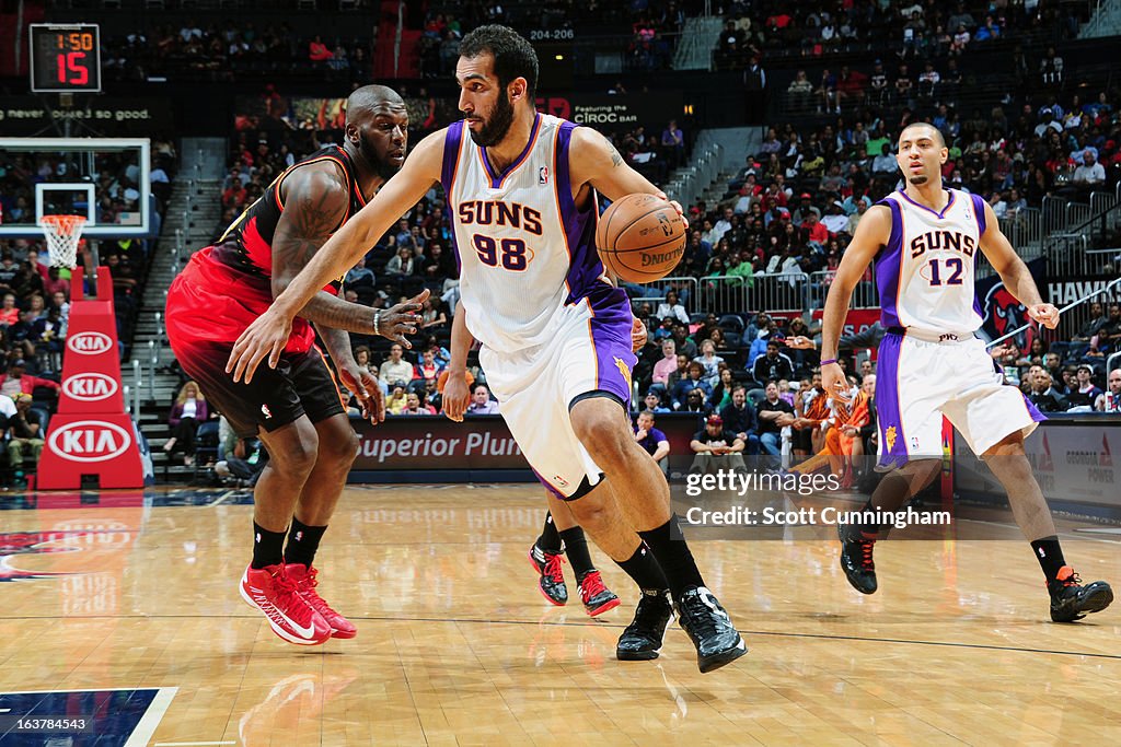 Phoenix Suns v Atlanta Hawks