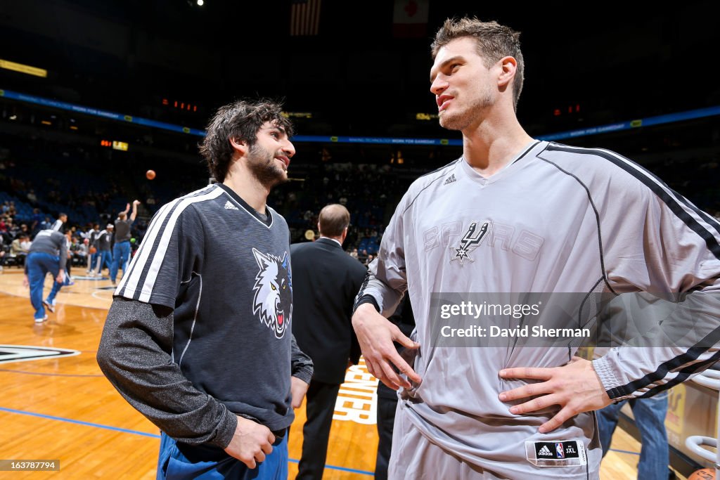 San Antonio Spurs v Minnesota Timberwolves