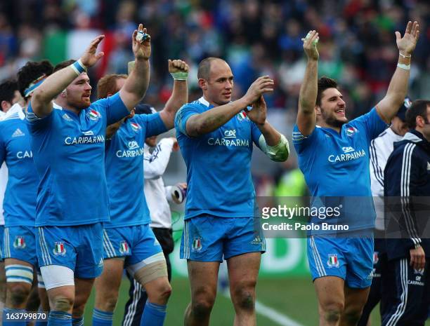 Sergio Parisse and Italy team-mates celebrate victory at the end of the RBS Six Nations match between Italy and Ireland at Stadio Olimpico on March...