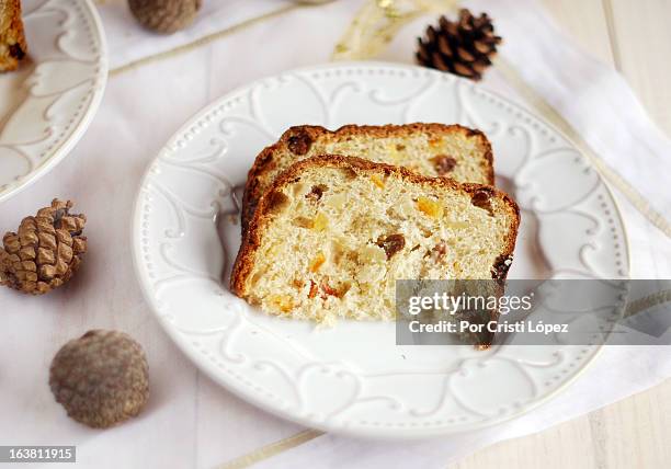 panettone - panettone stock pictures, royalty-free photos & images