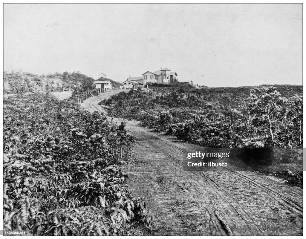 Hawaii, antique photo: Volcano house hotel