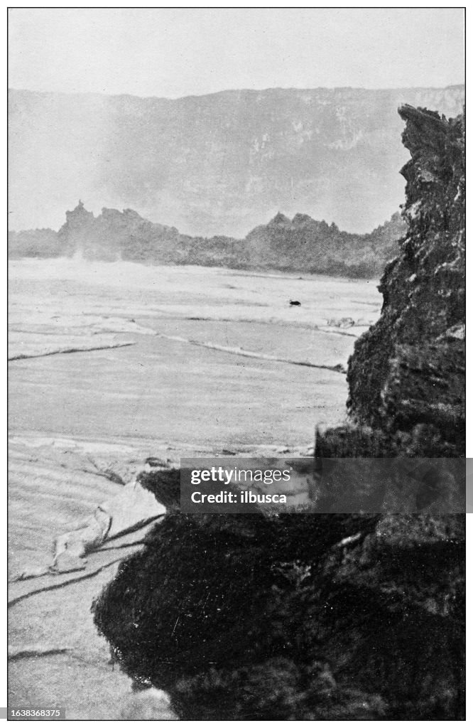 Hawaii, antique photo: Kilauea