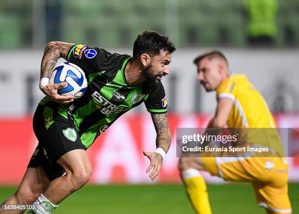 Gonzalo Mastriani of America celebrates his goal during Copa CONMEBOL Sudamericana match between America and Fortaleza on August 24, 2023 in Belo...