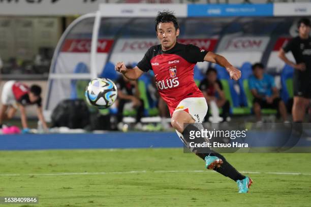 Shoya Nakajima of Urawa Red Diamonds in action during the J.LEAGUE Meiji Yasuda J1 25th Sec. Match between Shonan Bellmare and Urawa Red Diamonds at...
