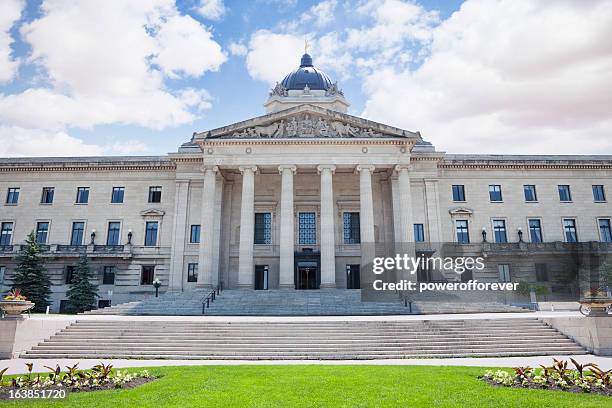 provinzparlament von manitoba - winnipeg stock-fotos und bilder